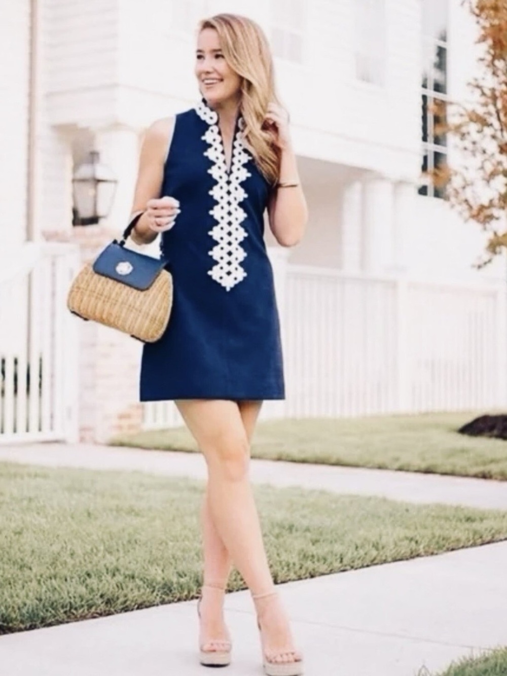 Lilly Pulitzer Callista Shift Dress True Navy
SMALL